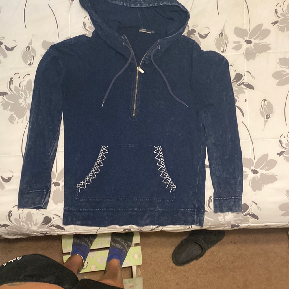 Silver jeans co, size small long sleeve with hood.